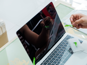 Dán màn hình chống xước macbook air 13.3