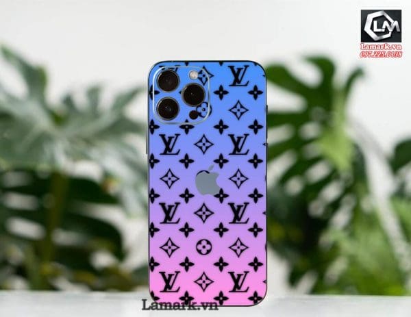 Dán skin điện thoại iphone v2