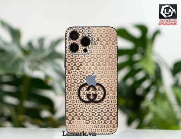 Dán skin điện thoại iphone v7