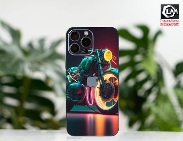 Dán skin điện thoại iphone