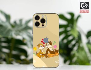 Dán skin điện thoại iphone