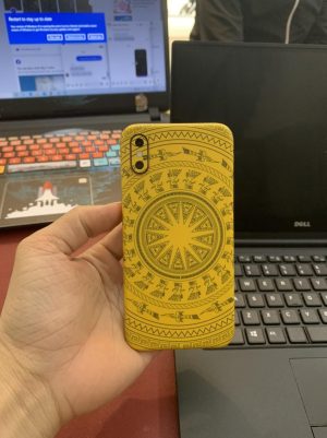 Dán skin điện thoại iphone