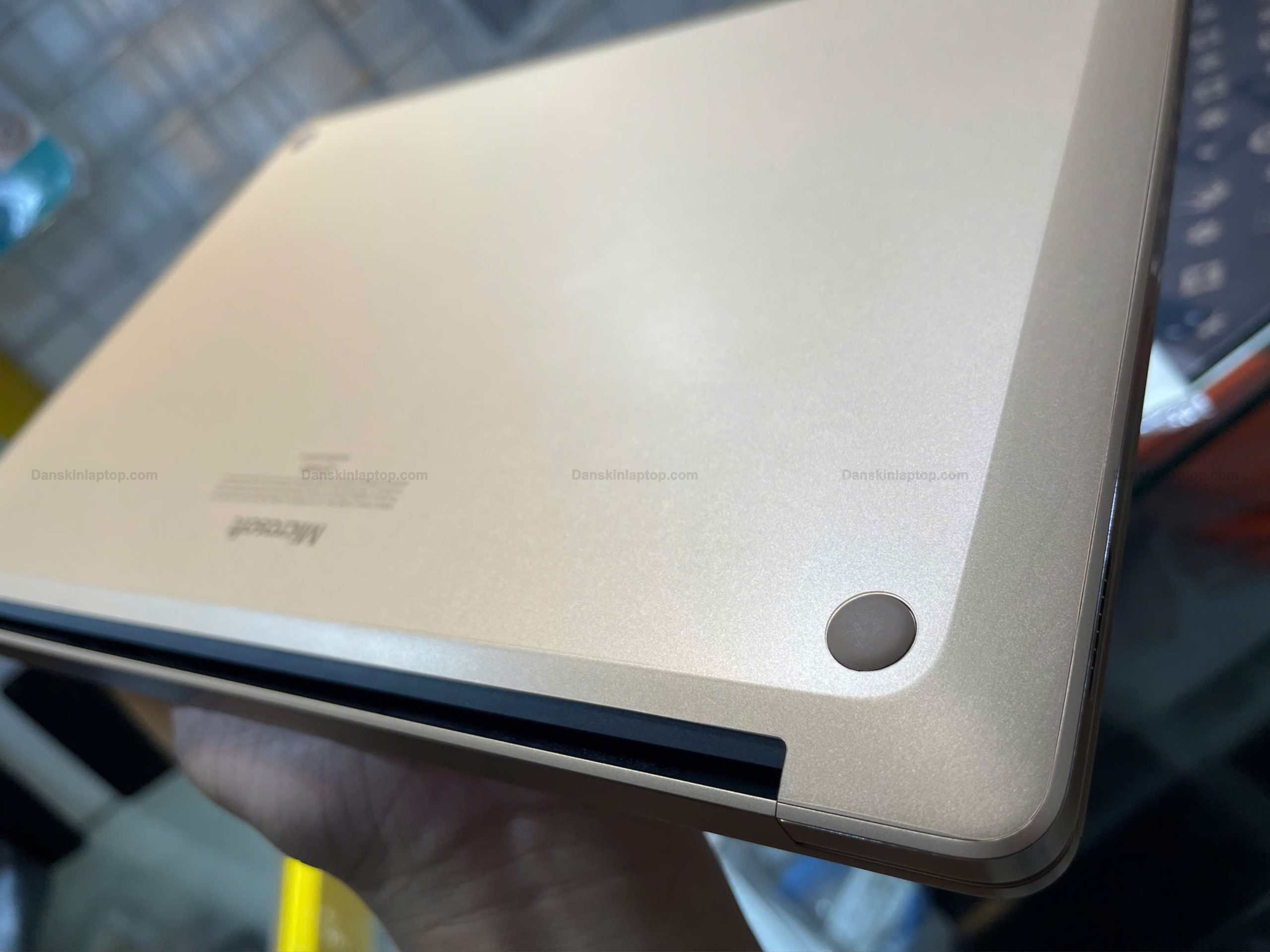 Dán trong suốt PPF Laptop 4 Dán trong suốt PPF Laptop - Ảnh 4