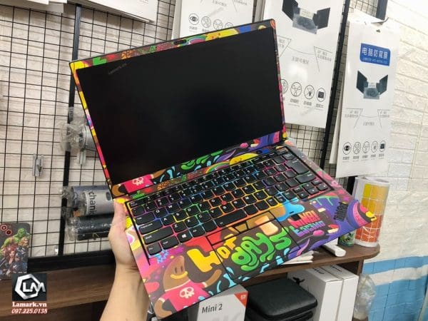 Dán Skin Laptop Lenovo hình nhiều chi tiết